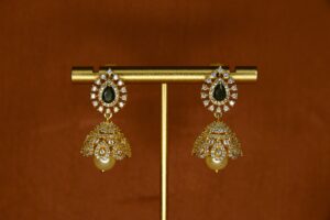 Kaira Pearl Jhumka