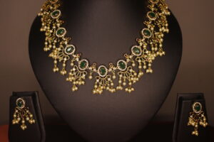 Sitanshi Emerald Pearls Choker Set