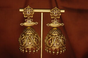 Charumathi Kundan Jhumka