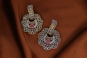 Tanvika CZ Dangler